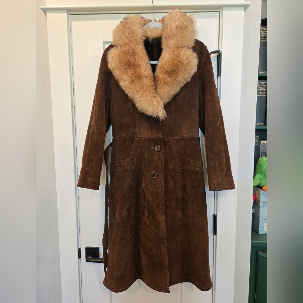 Vintage Suede Trench Coat with (Faux?) Fur Collar & Lining
